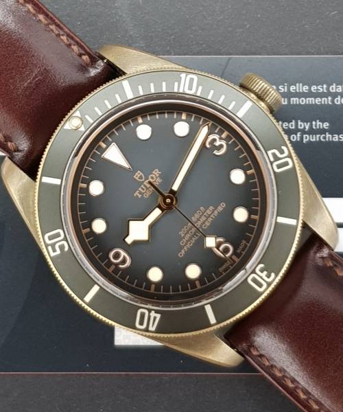 Tudor Black Bay Bronze 79250ba 43mm With Card Good condition Bronze X220